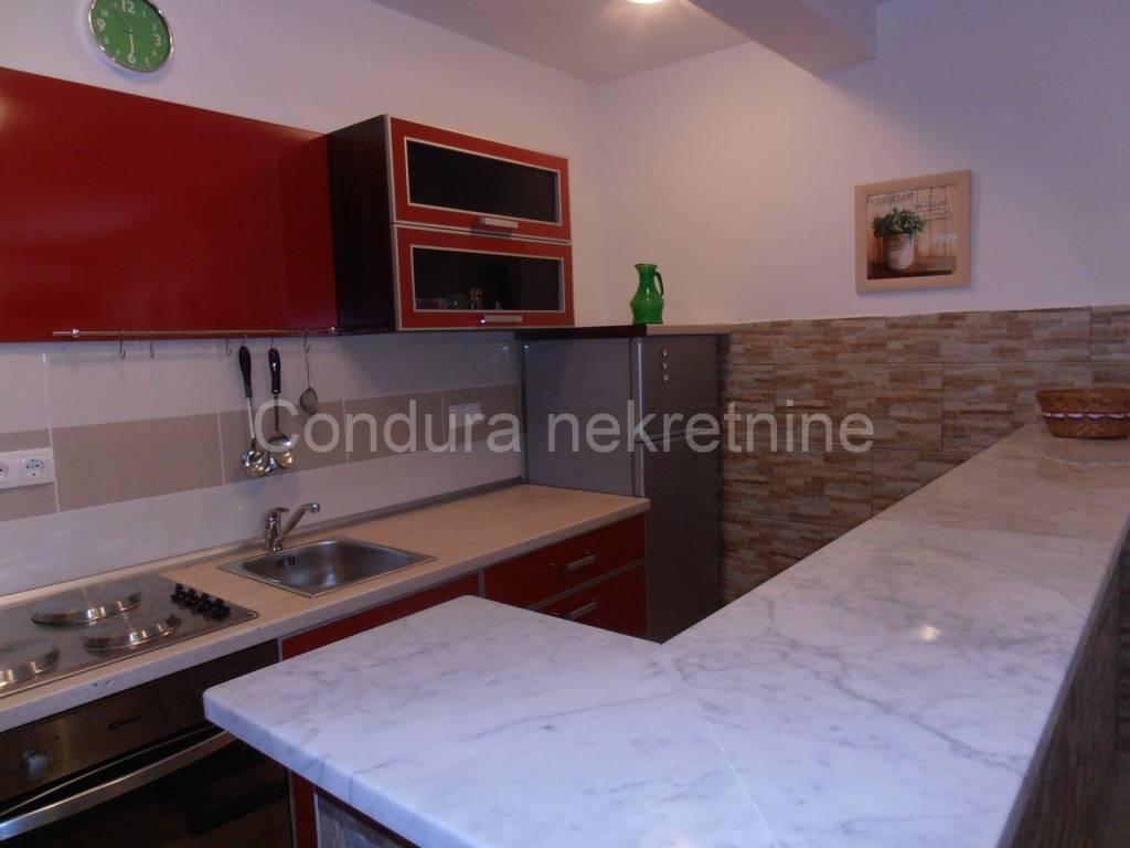 Apartman na moru, Prodaja, Nin, Nin