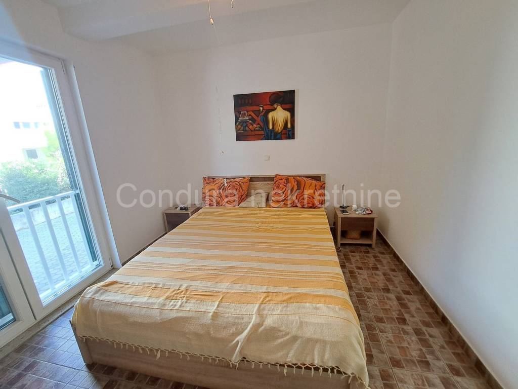 Apartman na moru, Prodaja, Nin, Nin
