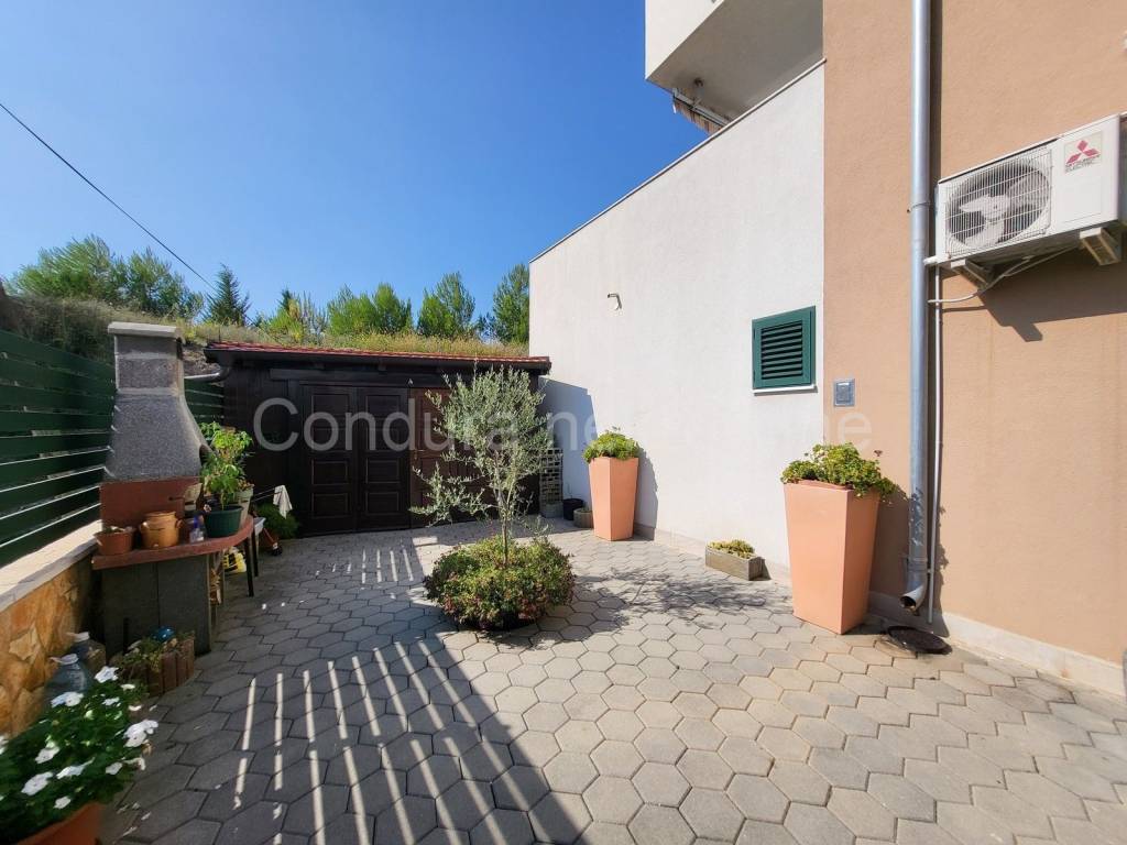 Apartman na moru, Prodaja, Nin, Nin