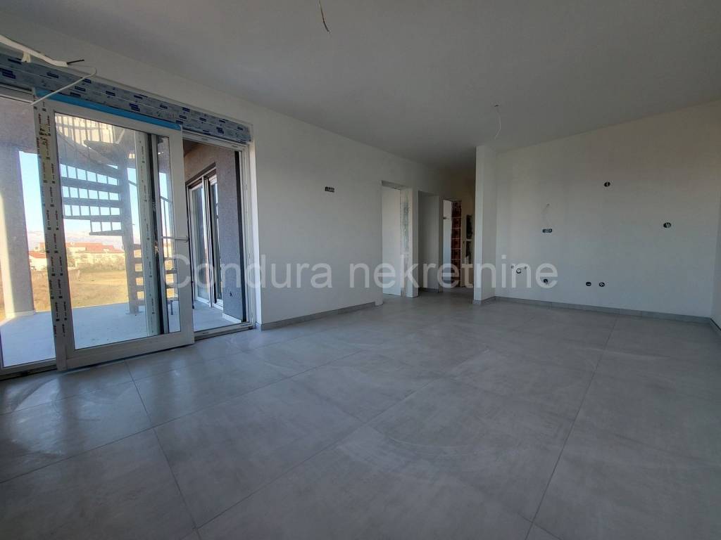 Apartman na moru, Prodaja, Nin, Nin