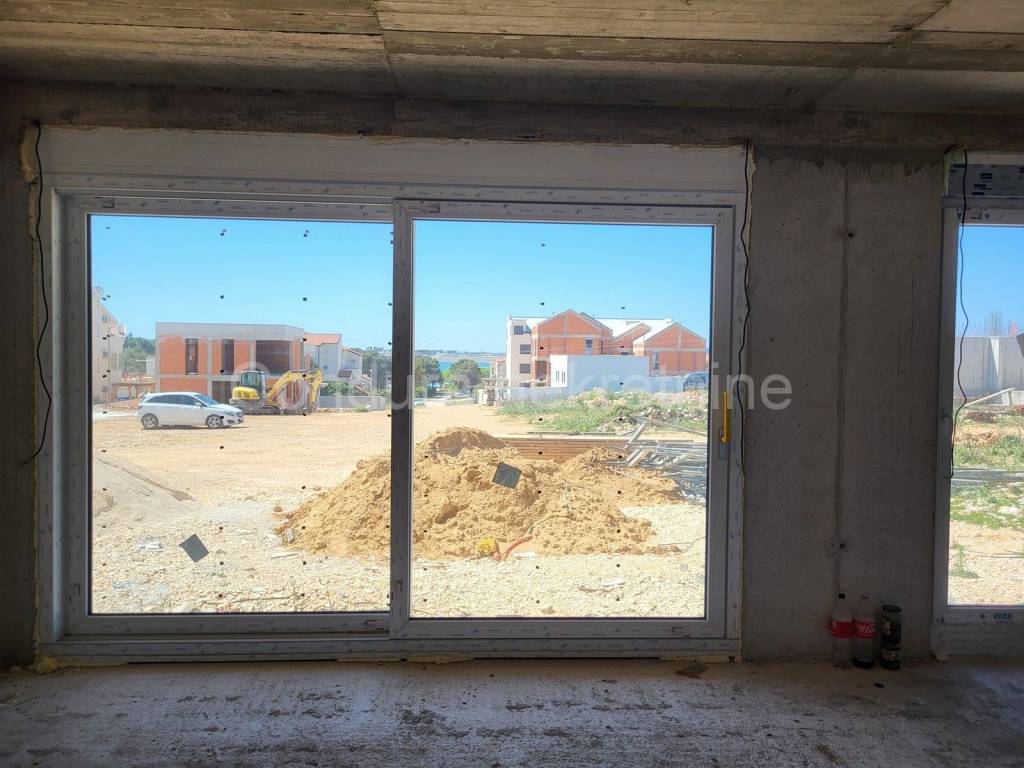 Apartman na moru, Prodaja, Povljana, Povljana