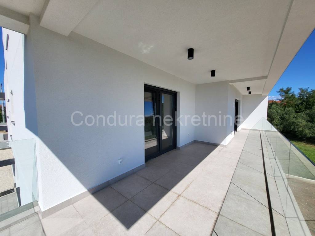 Apartman na moru, Prodaja, Privlaka, Privlaka