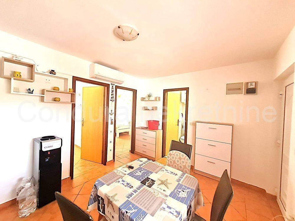 Apartman na moru, Prodaja, Vir, Vir