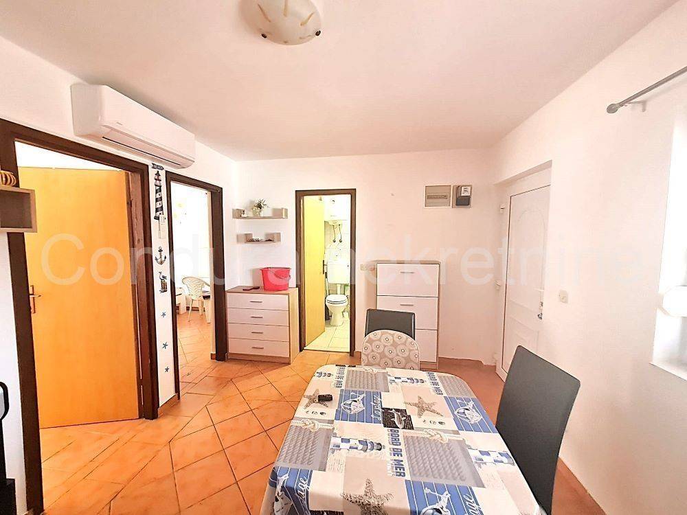Apartman na moru, Prodaja, Vir, Vir