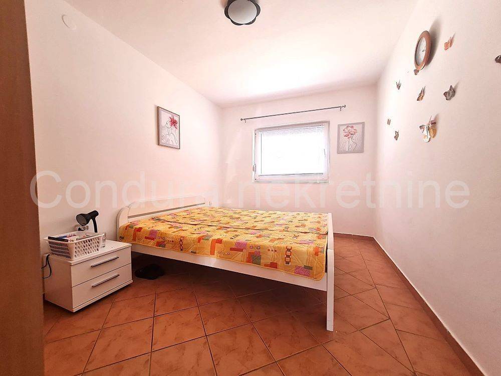 Apartman na moru, Prodaja, Vir, Vir
