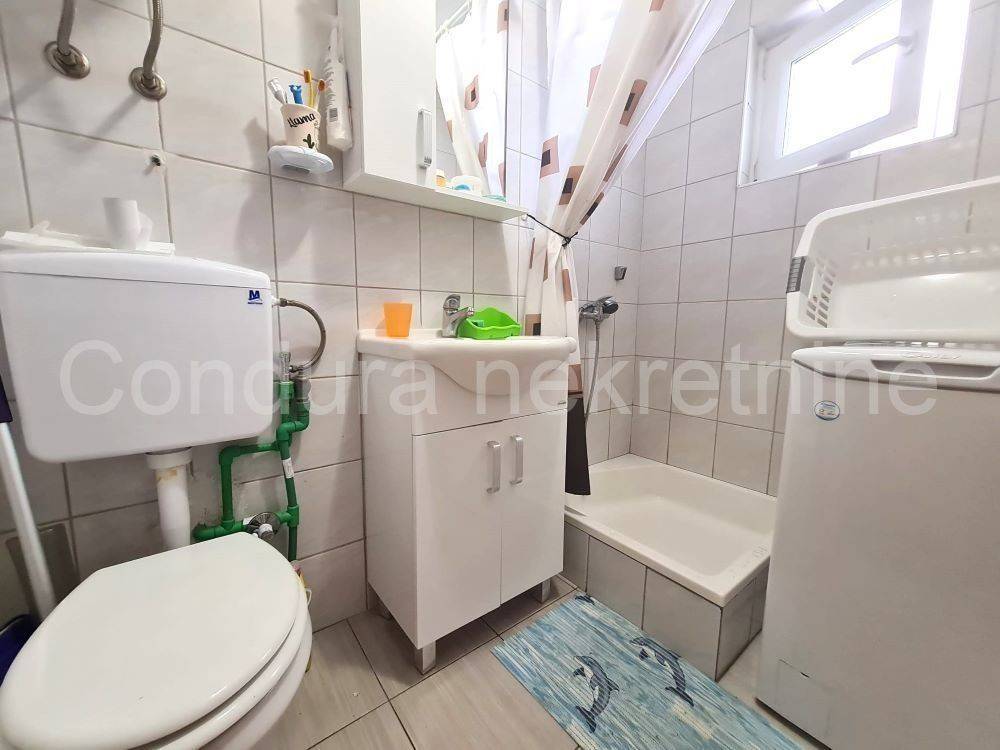 Apartman na moru, Prodaja, Vir, Vir
