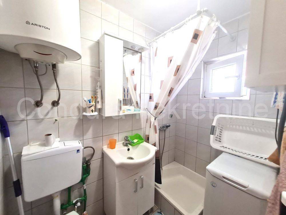 Apartman na moru, Prodaja, Vir, Vir