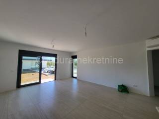 Apartman na moru, Prodaja, Privlaka, Privlaka