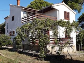 Apartmanska kuća, Prodaja, Preko, Ugljan