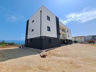 Apartman na moru, Prodaja, Nin, Nin