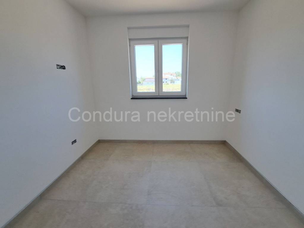 Apartman na moru, Prodaja, Nin, Nin