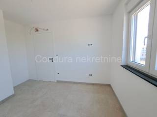Apartman na moru, Prodaja, Nin, Nin