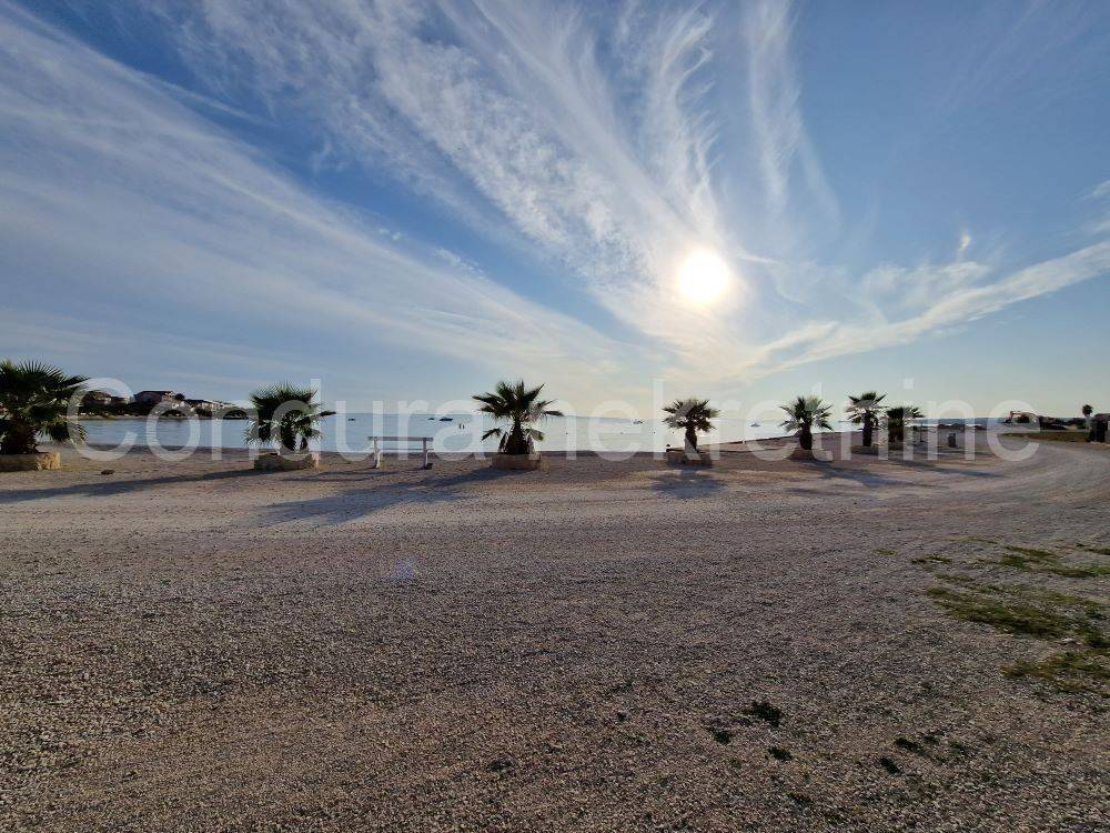 Apartman na moru, Prodaja, Vir, Vir