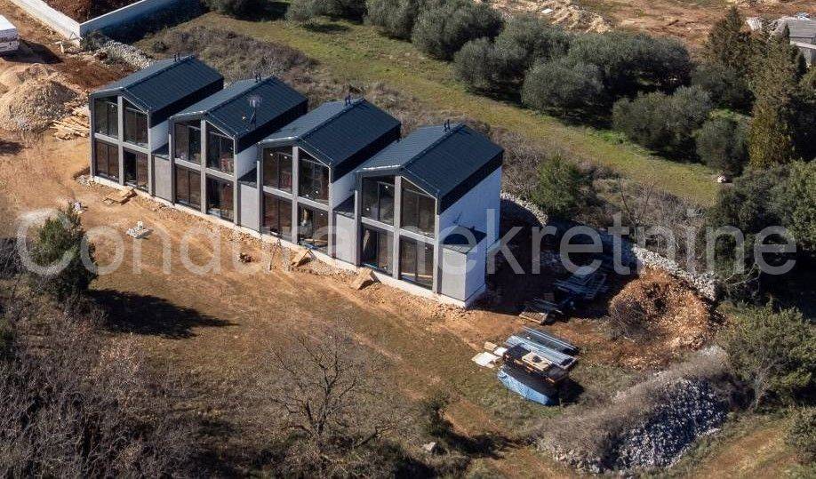Kuća u nizu, Prodaja, Nin, Zaton
