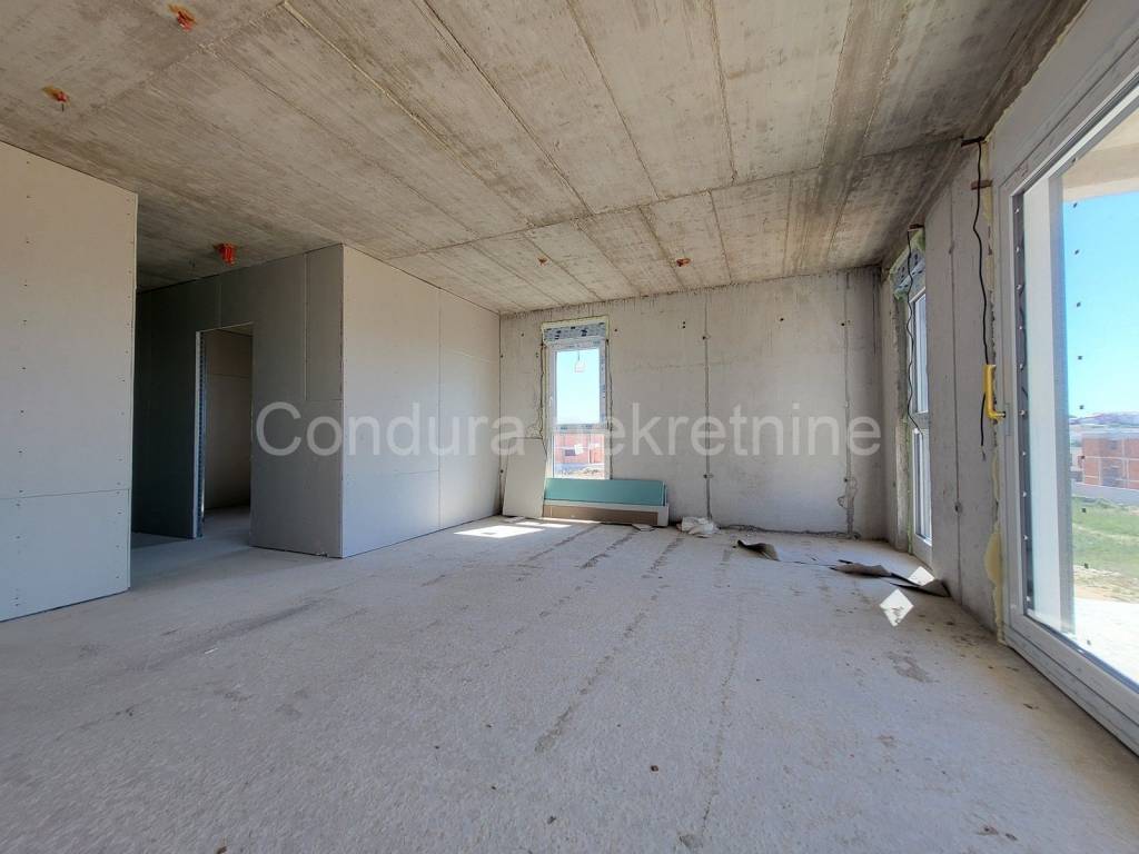 Apartman na moru, Prodaja, Povljana, Povljana