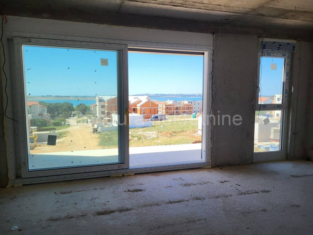 Apartman na moru, Prodaja, Povljana, Povljana