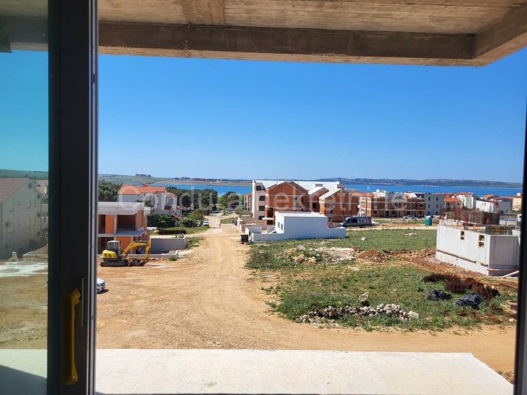Apartman na moru, Prodaja, Povljana, Povljana