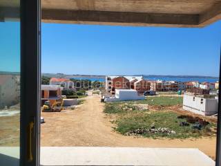 Apartman na moru, Prodaja, Povljana, Povljana