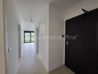 Apartman na moru, Prodaja, Privlaka, Privlaka