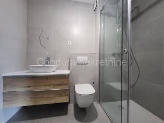Apartman na moru, Prodaja, Privlaka, Privlaka