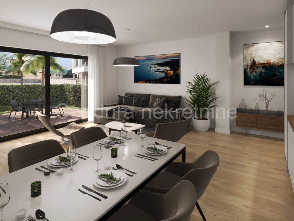 Apartman na moru, Prodaja, Nin, Zaton