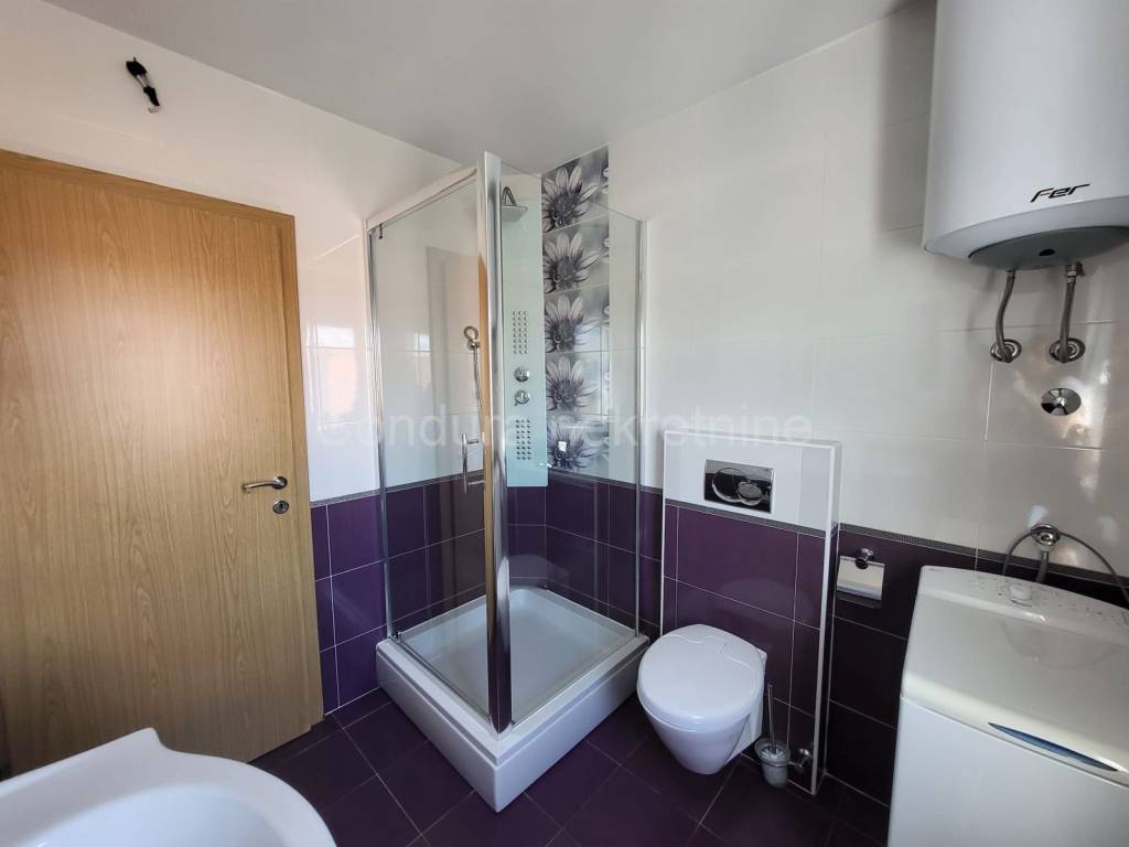 Apartman na moru, Prodaja, Privlaka, Privlaka