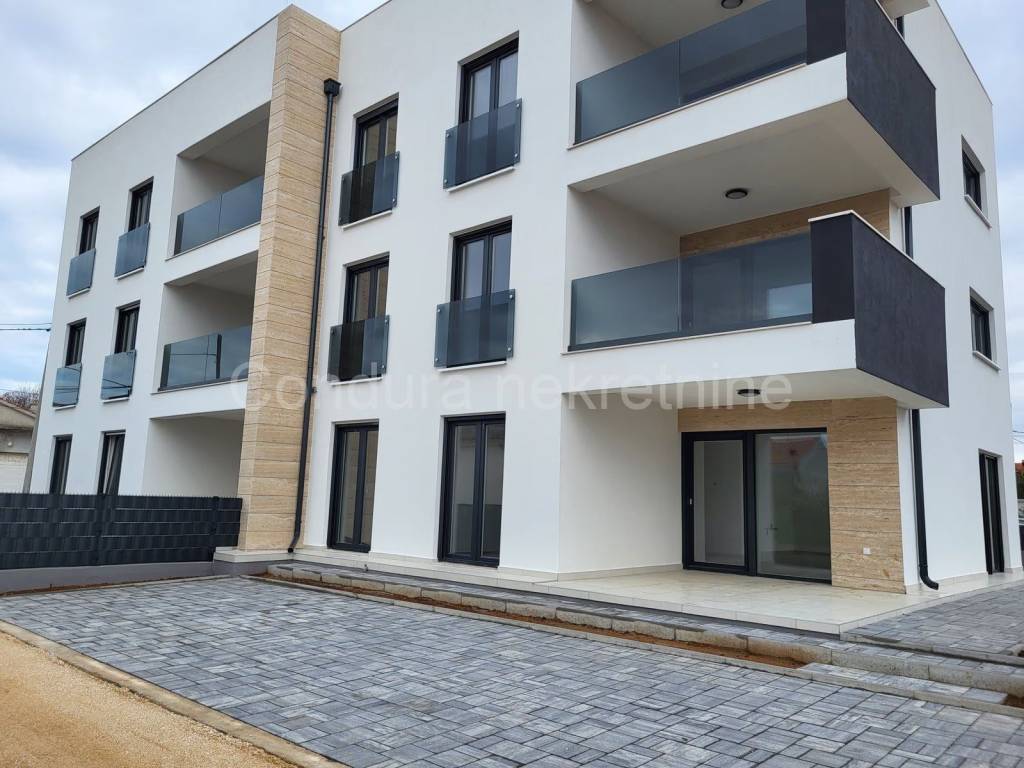 Apartman na moru, Prodaja, Privlaka, Privlaka