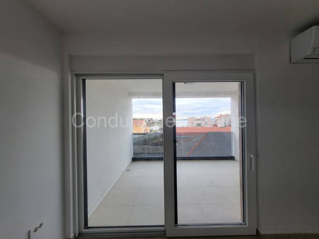 Apartman na moru, Prodaja, Privlaka, Privlaka