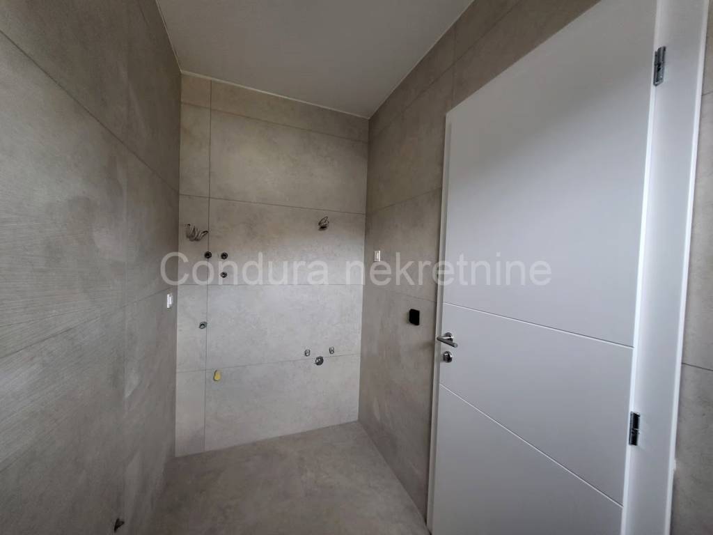 Apartman na moru, Prodaja, Privlaka, Privlaka
