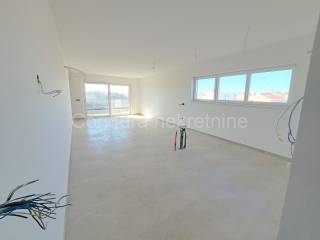 Apartman na moru, Prodaja, Privlaka, Privlaka