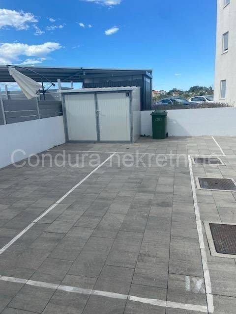 Apartman na moru, Prodaja, Nin, Nin