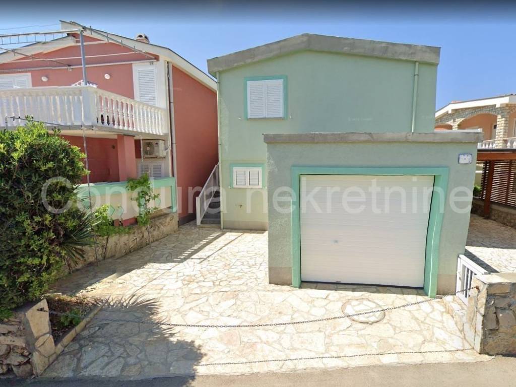 Apartman na moru, Prodaja, Vir, Vir
