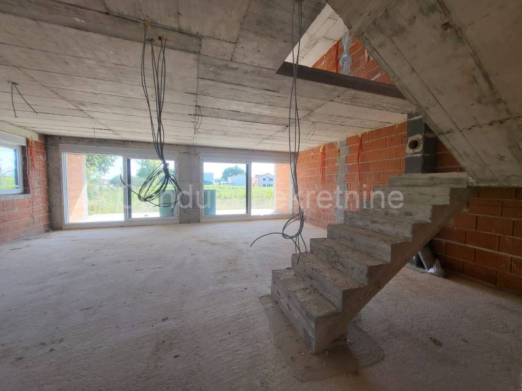 Luksuzna kuća, Prodaja, Vrsi, Zukve