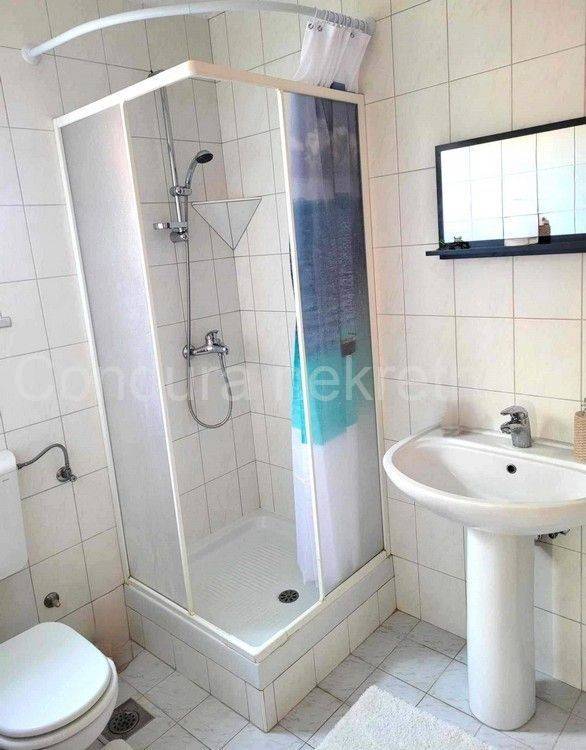 Apartman na moru, Prodaja, Vir, Vir