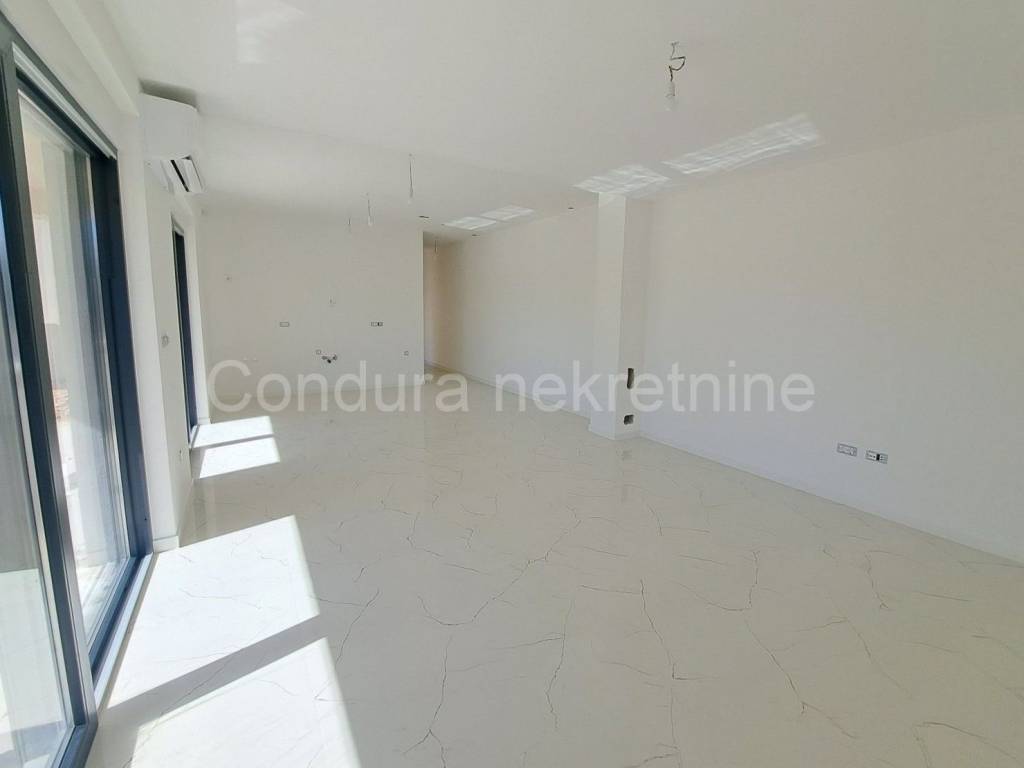 Apartman na moru, Prodaja, Privlaka, Privlaka