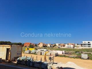 Apartman na moru, Prodaja, Povljana, Povljana