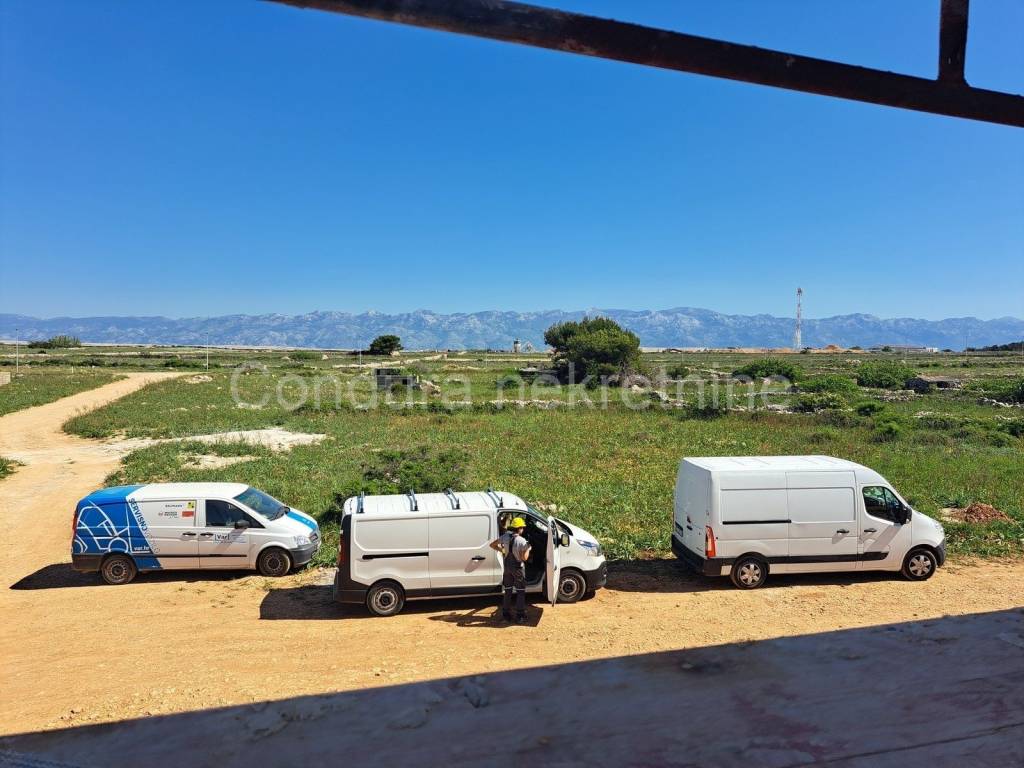 Apartman na moru, Prodaja, Povljana, Povljana