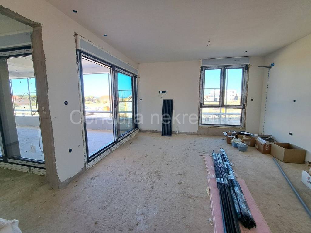 Apartman na moru, Prodaja, Povljana, Povljana