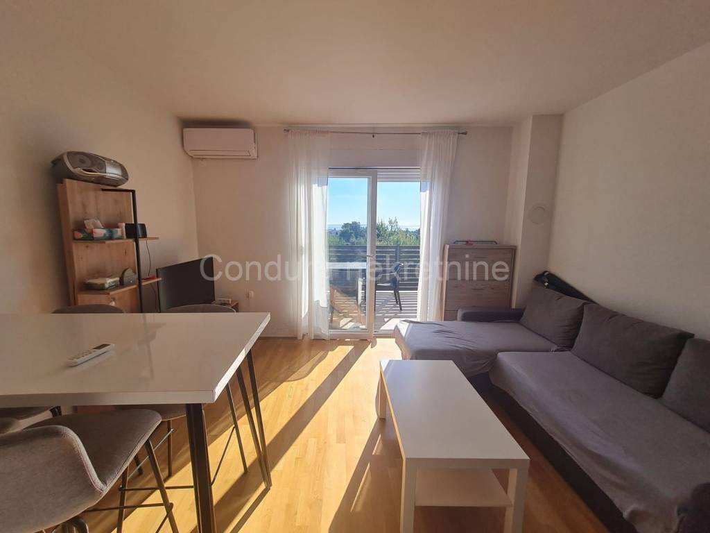 Apartman na moru, Prodaja, Vir, Vir