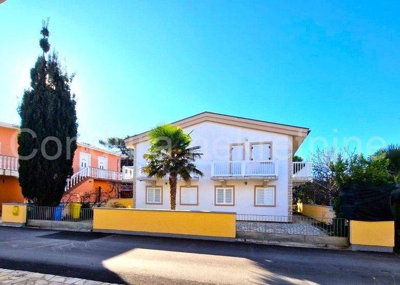 Apartmanska kuća, Prodaja, Vir, Vir