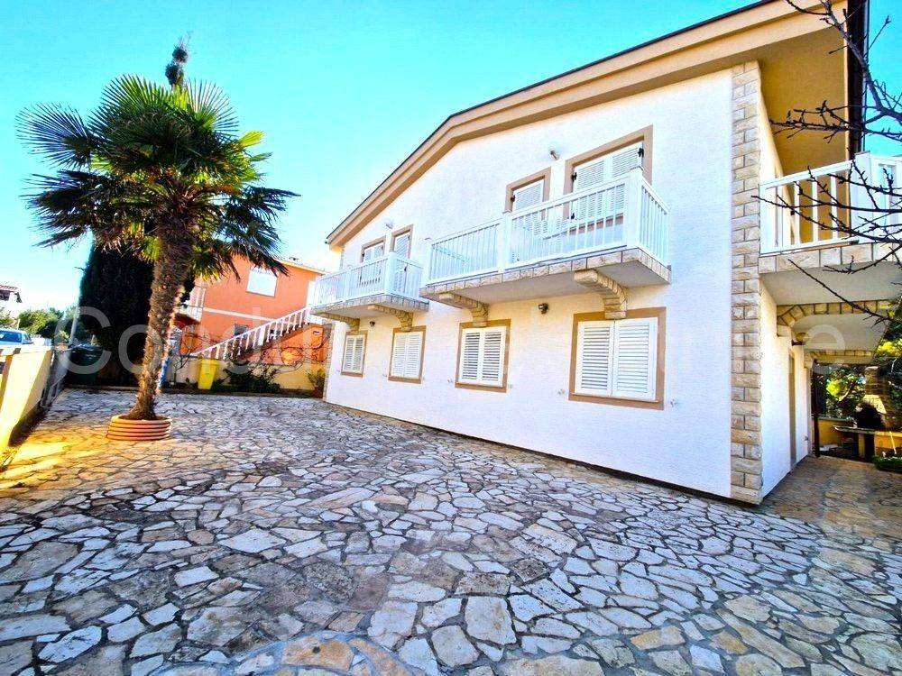 Apartmanska kuća, Prodaja, Vir, Vir