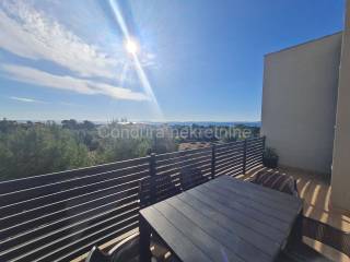 Apartman na moru, Prodaja, Vir, Vir