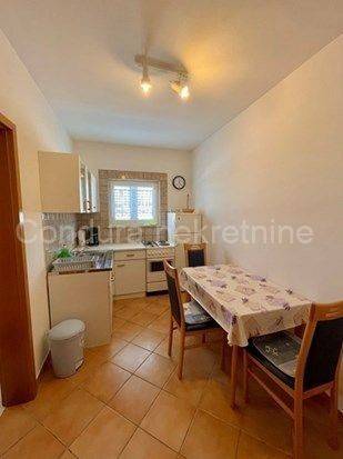 Apartman na moru, Prodaja, Vir, Vir