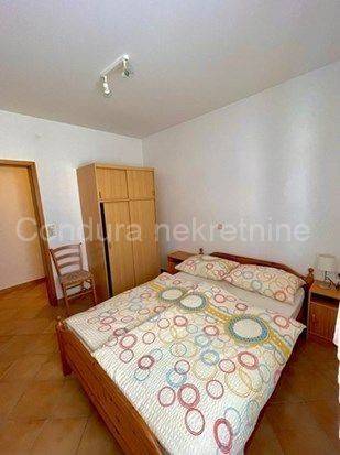 Apartman na moru, Prodaja, Vir, Vir