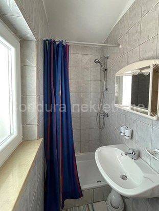 Apartman na moru, Prodaja, Vir, Vir