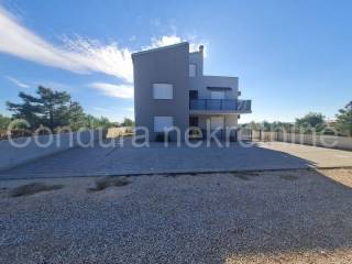 Apartman na moru, Prodaja, Vir, Vir