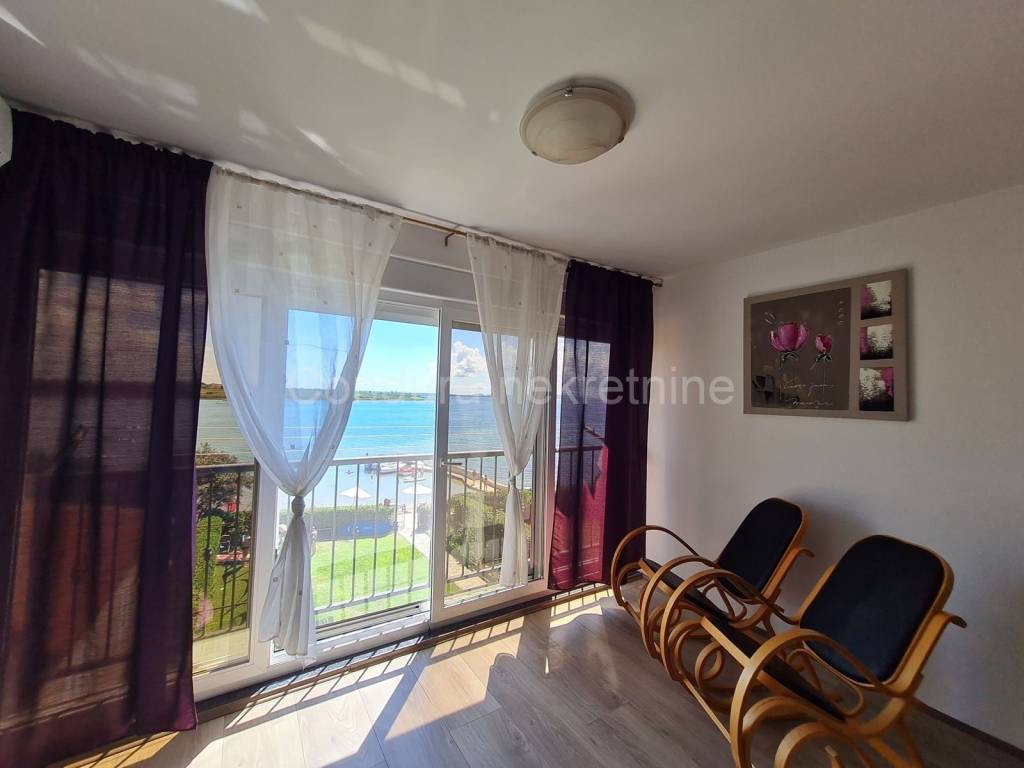 Apartman na moru, Prodaja, Privlaka, Privlaka