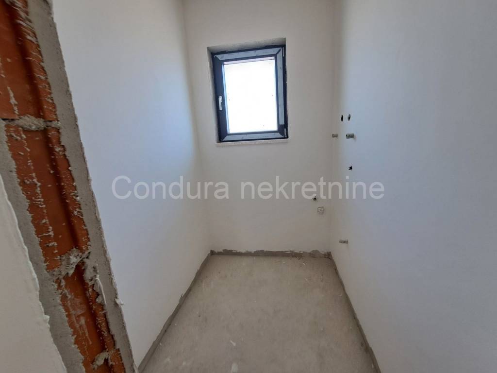 Apartman na moru, Prodaja, Privlaka, Privlaka