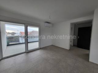 Apartman na moru, Prodaja, Privlaka, Privlaka