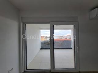Apartman na moru, Prodaja, Privlaka, Privlaka
